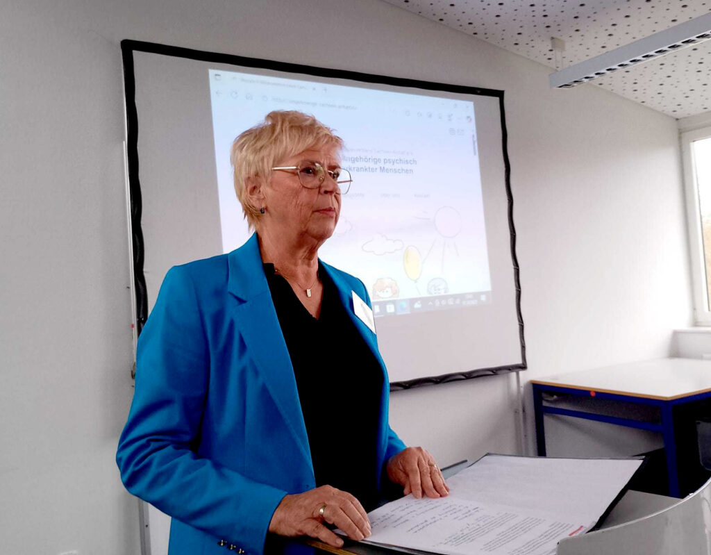 Vorstandsmitglied Birgit Rohne mit dem Blick zurück in 30 Jahre Verbandsgeschichte.